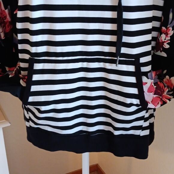 Lildy Striped and Flowered Hoodie - Picture 4 of 10